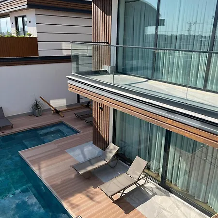 别墅 5-bedroom With Pool & Sauna *