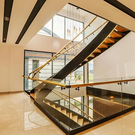5-bedroom With Pool & Sauna Villa *