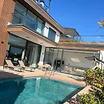 빌라 5-bedroom With Pool & Sauna Dosemealti