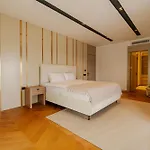 빌라 5-bedroom With Pool & Sauna Dosemealti