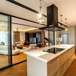 5-bedroom With Pool & Sauna 빌라 *
