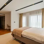 빌라 5-bedroom With Pool & Sauna Dosemealti