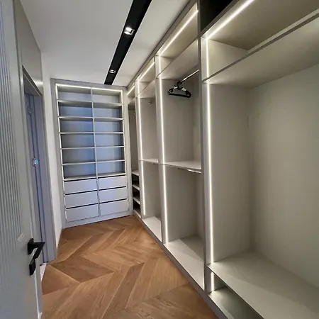 5-bedroom With Pool & Sauna Villa *