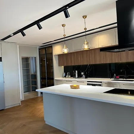 5-bedroom With Pool & Sauna Villa