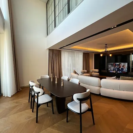 5-bedroom With Pool & Sauna