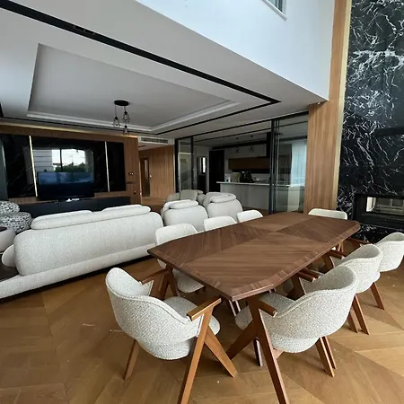 Villa 5-bedroom With Pool & Sauna