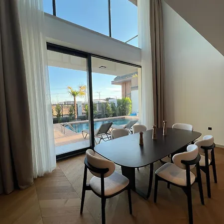 5-bedroom With Pool & Sauna Villa *