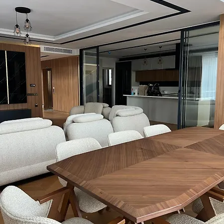 5-bedroom With Pool & Sauna Villa