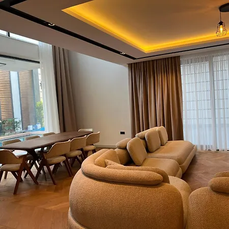 빌라 5-bedroom With Pool & Sauna *