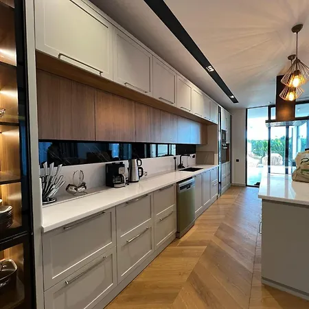 5-bedroom With Pool & Sauna * Dosemealti