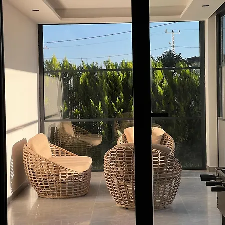 5-bedroom With Pool & Sauna Villa