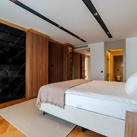5-bedroom With Pool & Sauna ヴィラ Dosemealti