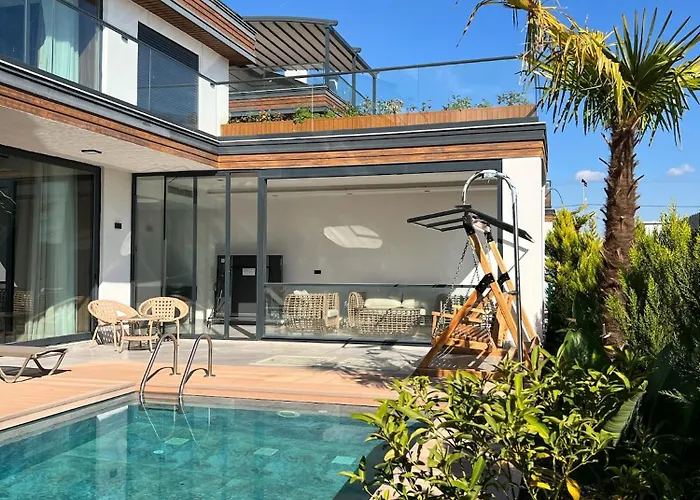 ヴィラ 5-bedroom With Pool & Sauna *