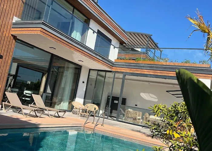 5-bedroom With Pool & Sauna ヴィラ Dosemealti