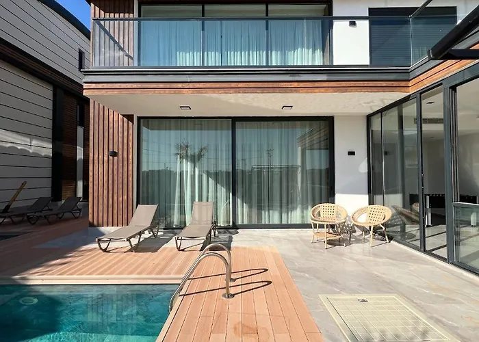5-bedroom With Pool & Sauna ヴィラ Dosemealti