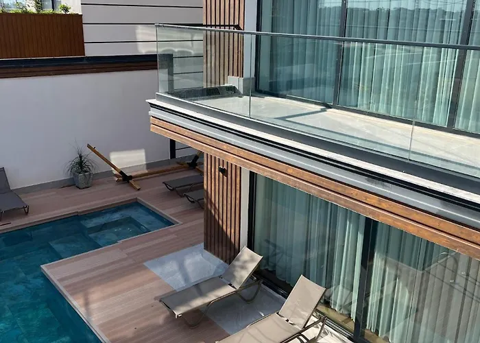 ヴィラ 5-bedroom With Pool & Sauna *