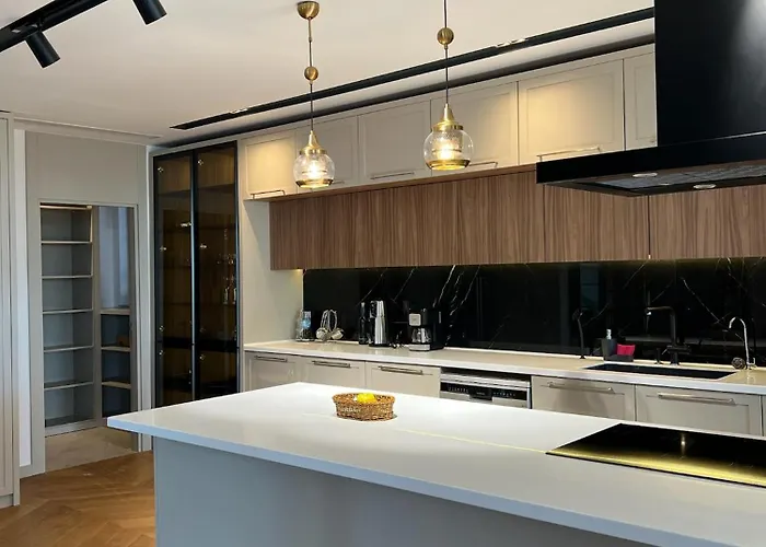 5-bedroom With Pool & Sauna Villa