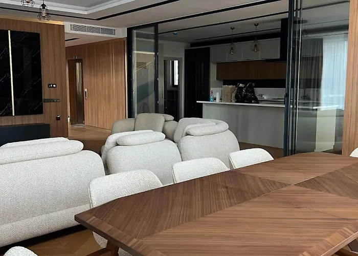 5-bedroom With Pool & Sauna Villa