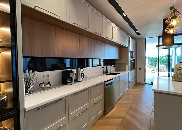 5-bedroom With Pool & Sauna * Dosemealti