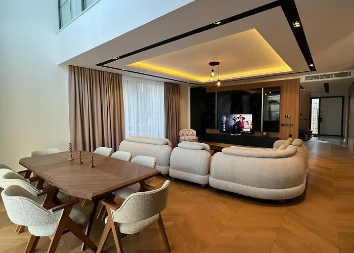 5-bedroom With Pool & Sauna Villa Dosemealti