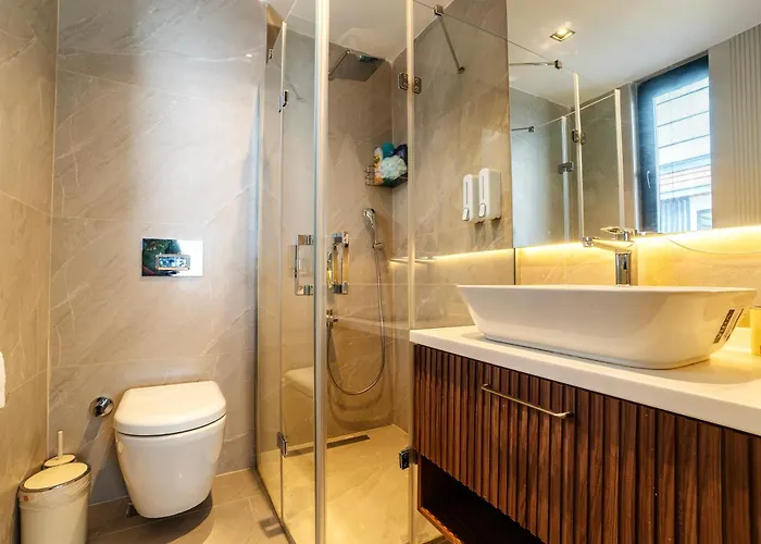5-bedroom With Pool & Sauna ヴィラ *