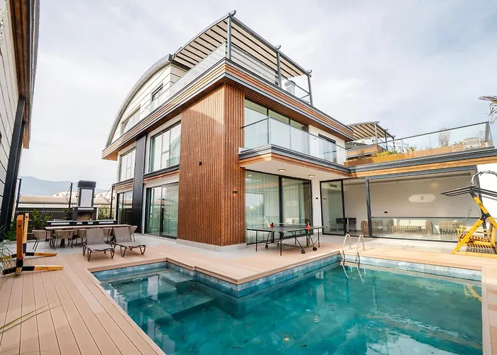 ヴィラ 5-bedroom With Pool & Sauna *