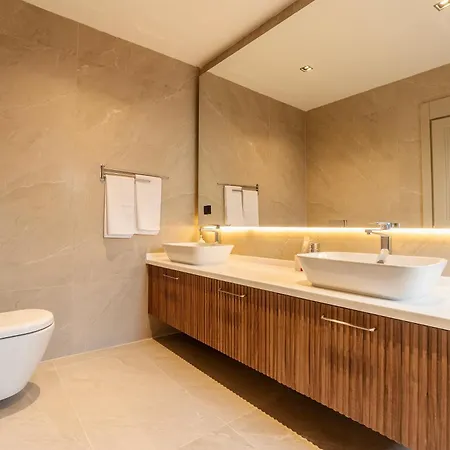 Vila 5-bedroom With Pool & Sauna